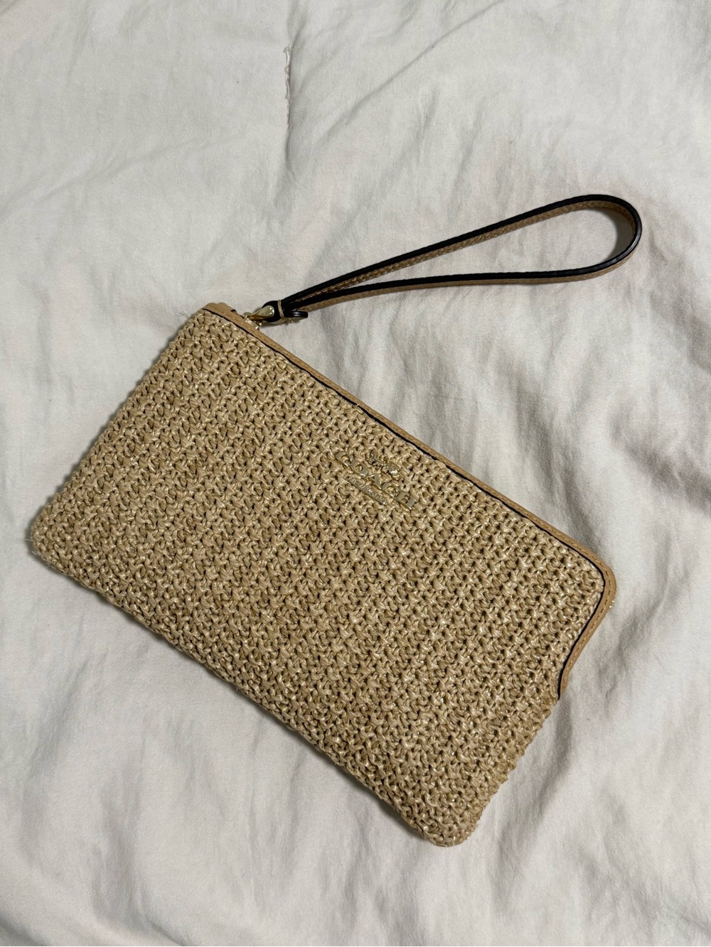 Coach Large Corner Zip Wristlet🤎 - Picture 2 of 10